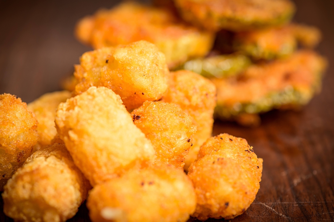 Tater Tots (with dipping sauce)