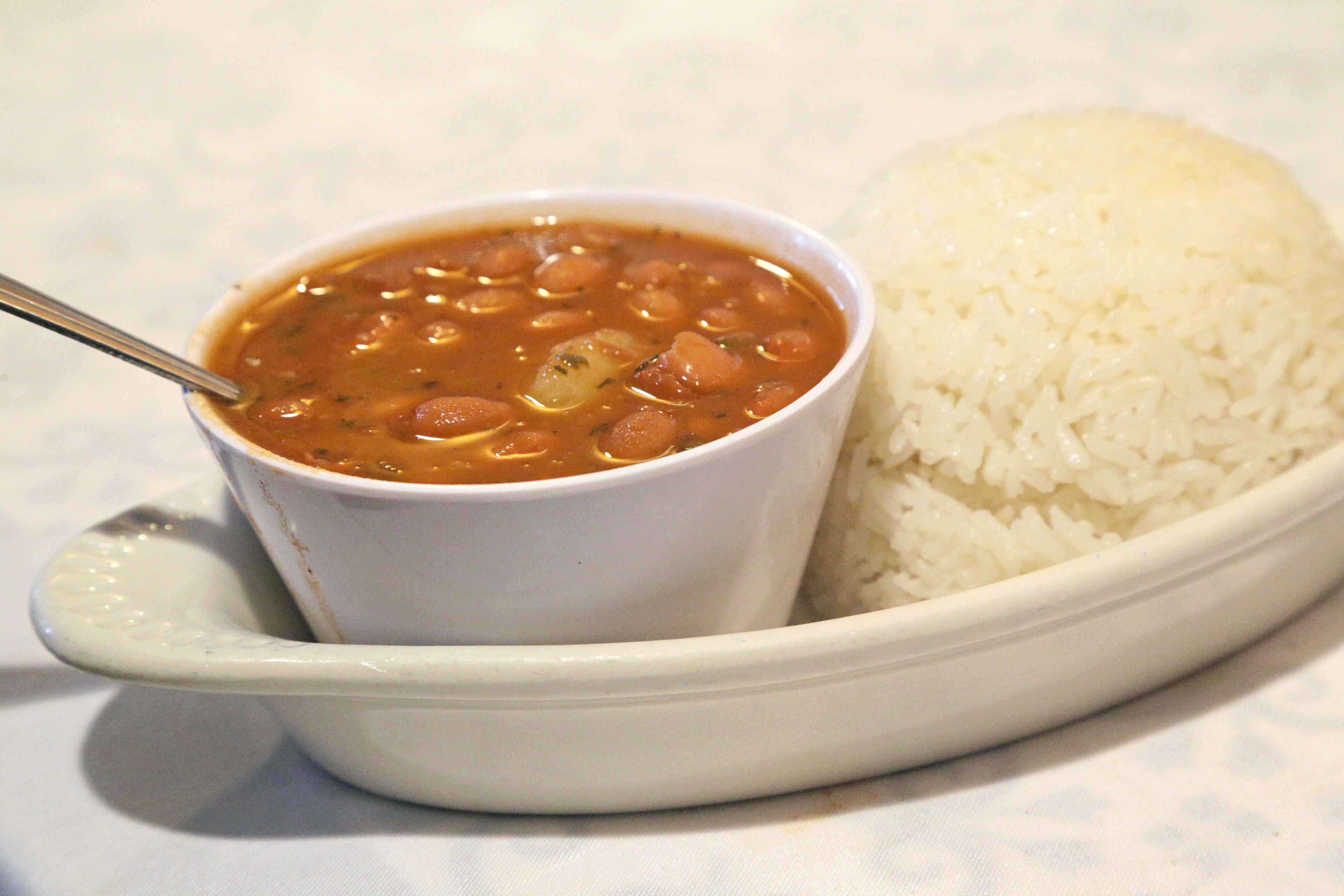 Arroz con Habichuelas Rojas
