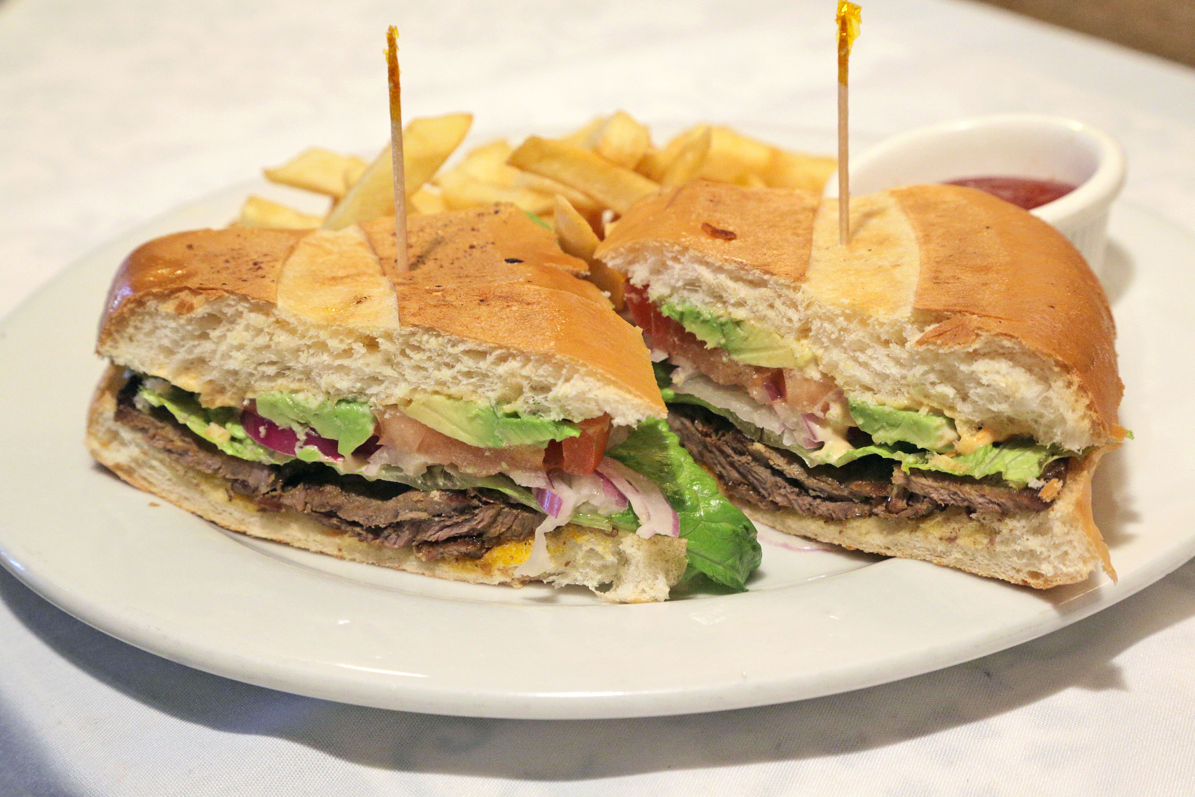 Bocadillo de Bistec