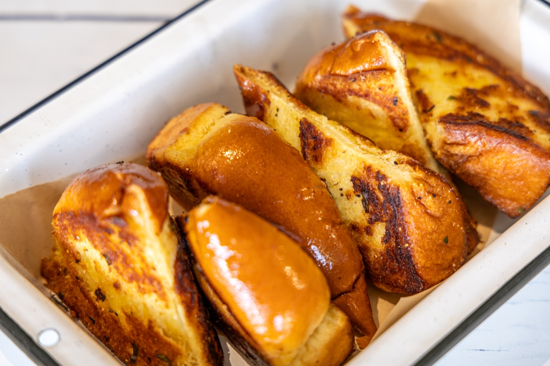 Garlic Bread Basket